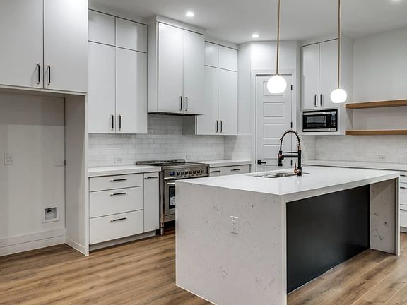 5th image of 2345 Hondo Ave #1