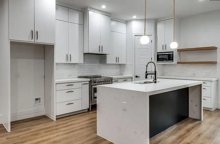2345 Hondo Ave #1 — Photo 5