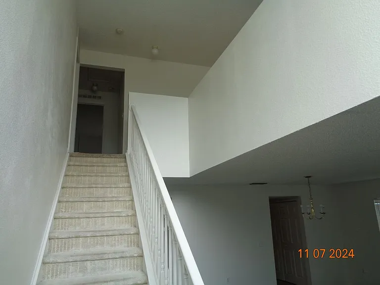 1914 Lynn River Dr — Photo 21