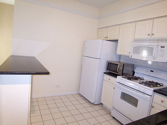 5th image of 288 Glen Leven Ct