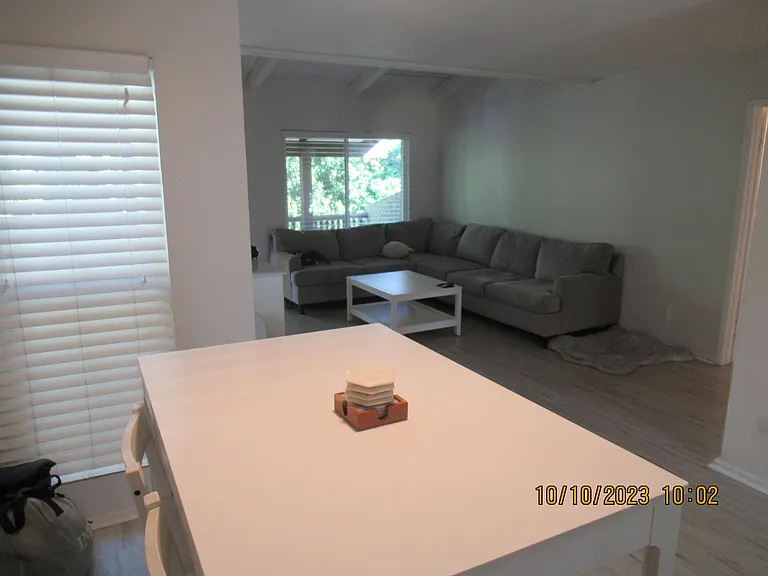 1030 W Macarthur Blvd #154 — Photo 6