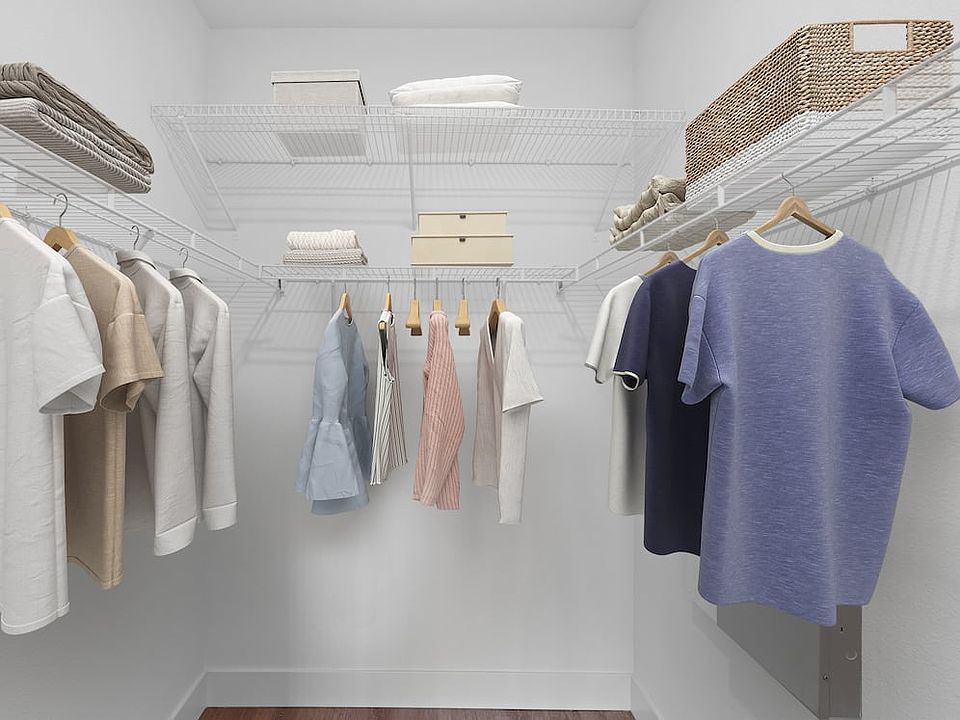 Walk-in closet
