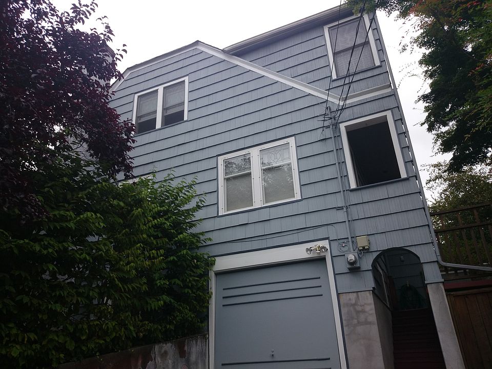 2nd image of 3003 NE 65th St