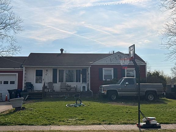 3rd image of 336 E Southside Ct