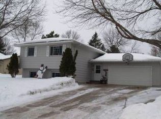 1508 Windsor Pl, Faribault, MN 55021