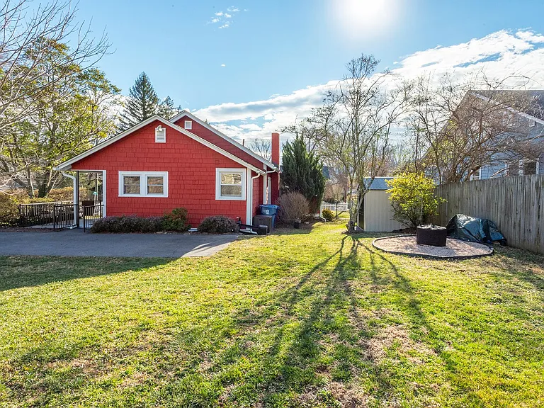 829 Montreat Rd — Photo 13
