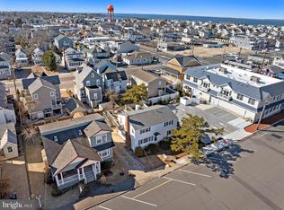 222 4th St, Beach Haven, NJ 08008