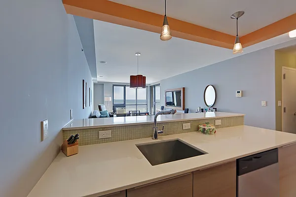 Sold by Carolyn C Redmond, LREB | media 10