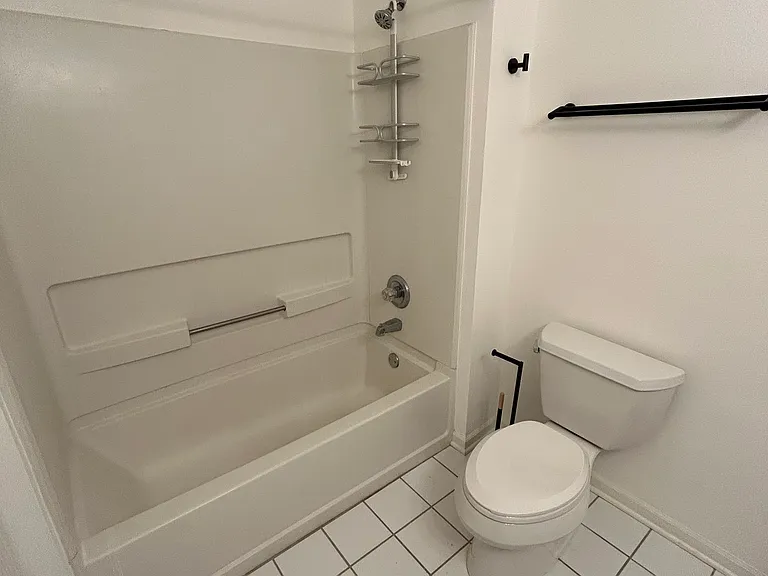811 Chicago Ave #603 — Photo 6