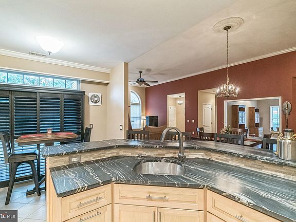 5th image of 5 Legacy Oaks Dr