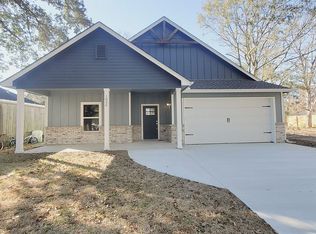 1026 Montrose St, Port Neches, TX 77651