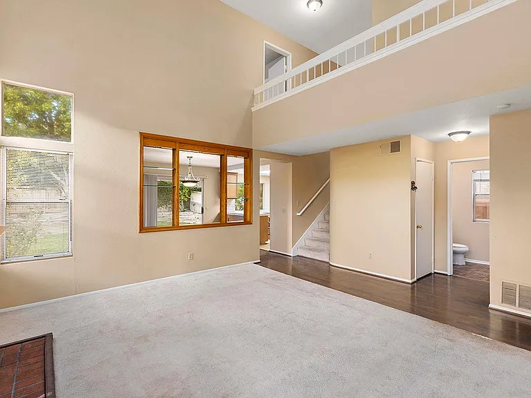 1707 Landing Dr — Photo 5