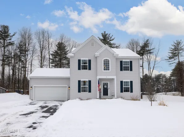 5 Winterberry Lane, Moreau, NY 12828