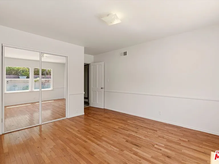 4131 Mantova Dr — Photo 16