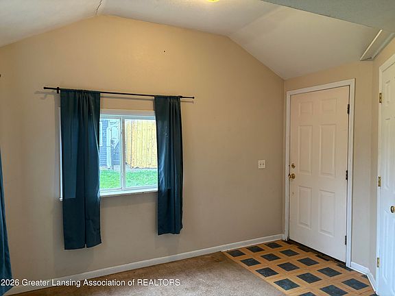 4th image of 8078 N Hartel Rd