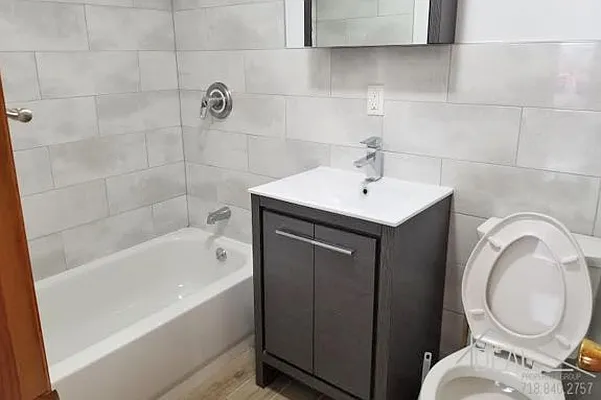 Rented by Ideal Properties Group | media 14