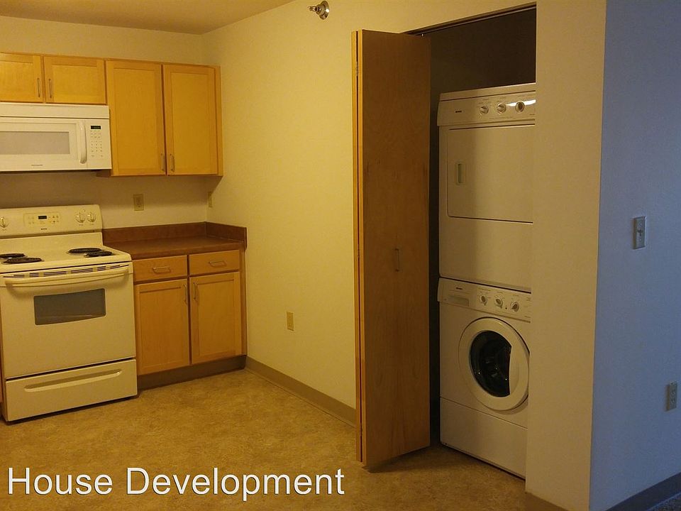 2nd image of 1830 N Hubbard St APT 403