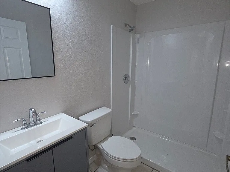 1032 SE 11th St #1 — Photo 6