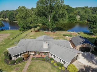 4056 Beaver Brook Rd, Clemmons, NC 27012