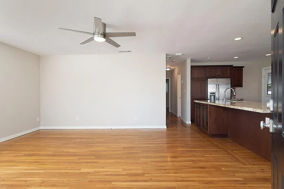 9513 Janfred Way — Photo 4
