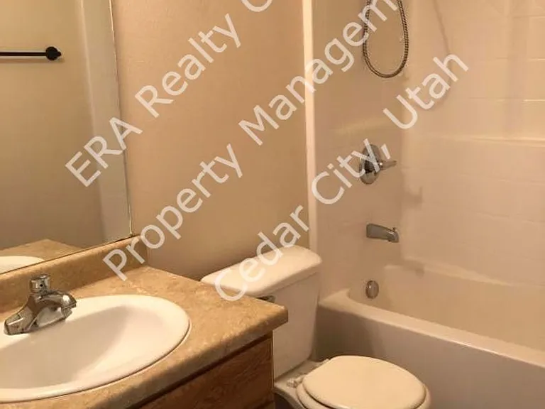 4152 W 25 N — Photo 9