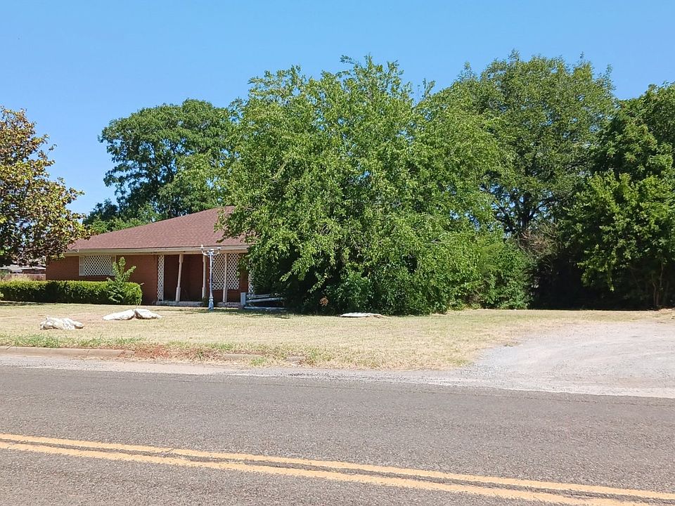 624 W 1st St, Grandfield, OK 73546 Zillow