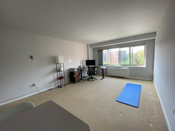 4201 Cathedral Ave NW, Washington, DC