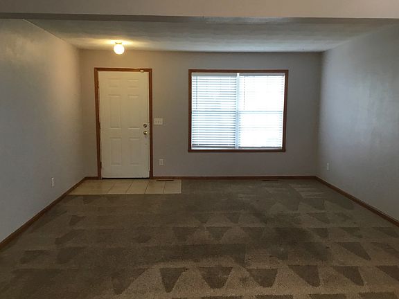 2nd image of 3074 Stralow Ln