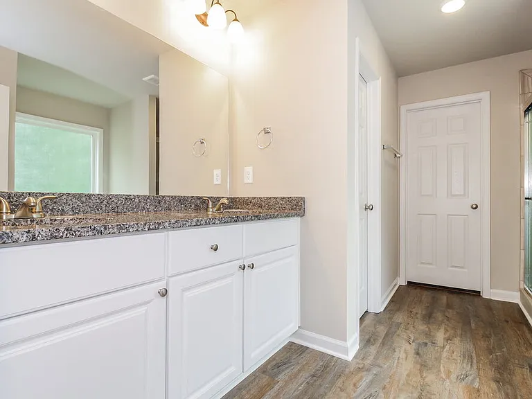 121 Danville Trl — Photo 13