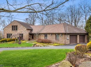 7 Drummond Ter, Livingston, NJ 07039