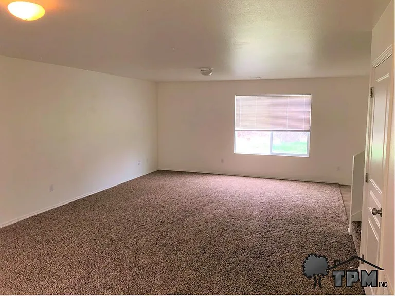 2896 W Willow Way — Photo 10