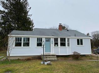 3915 Old Post Rd, Charlestown, RI 02813