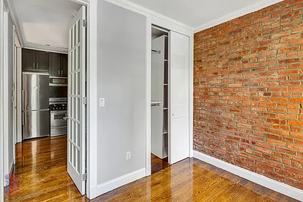 Bedroom, photo 2