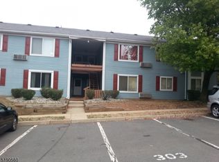 8 Bolton Ct, Somerset, NJ 08873