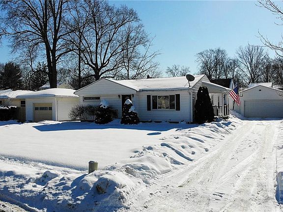 2nd image of 316 Notre Dame Ave