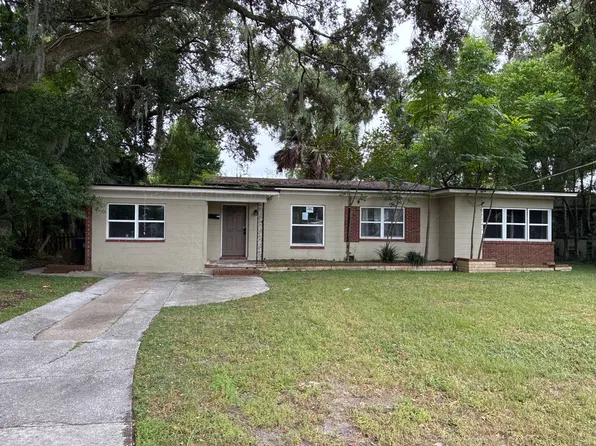 5270 Magnolia Cir N, Jacksonville, FL 32211