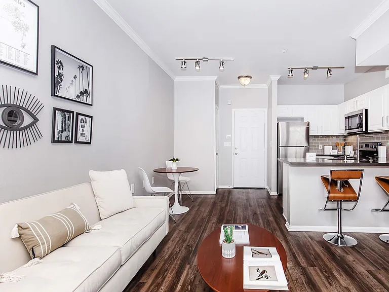 Solamonte Apartments — Photo 18