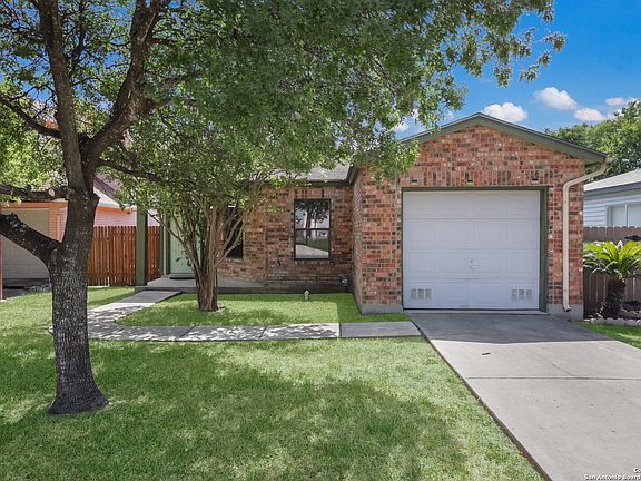 2nd image of 3717 CANDLESTONE DR