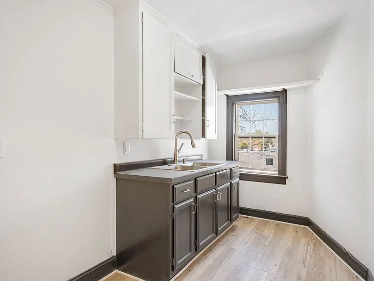 649 South Ave — Photo 17