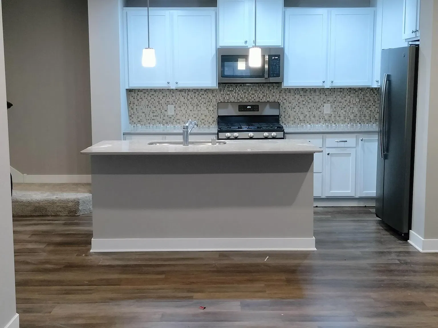 3 bed, 2.5 bath, 1769 sqft, $2,600 — Photo 4