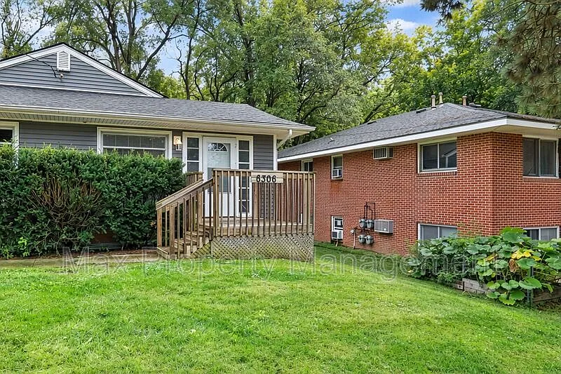 2 bed, 1.0 bath, 700 sqft, $1,200 — Photo 4