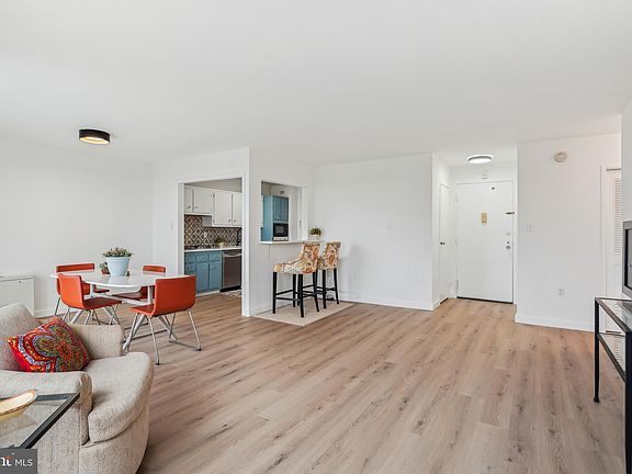 4th image of 10500 Rockville Pike Unit 916