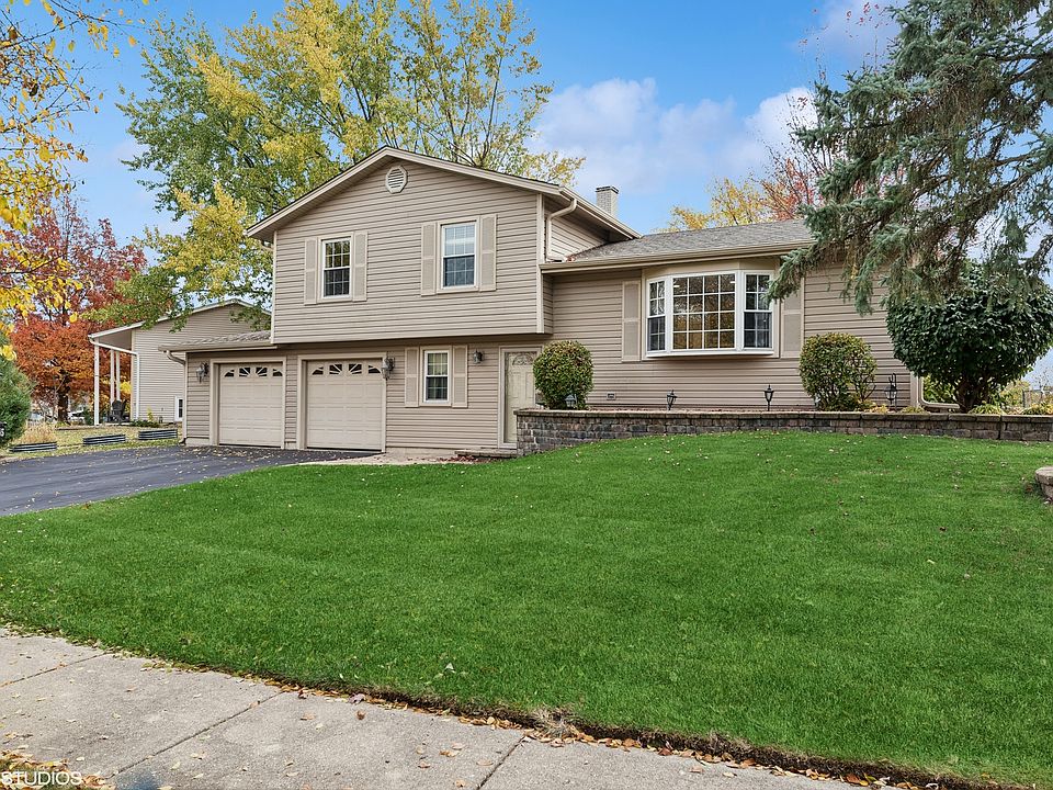 1st image of 945 Patriot Ln