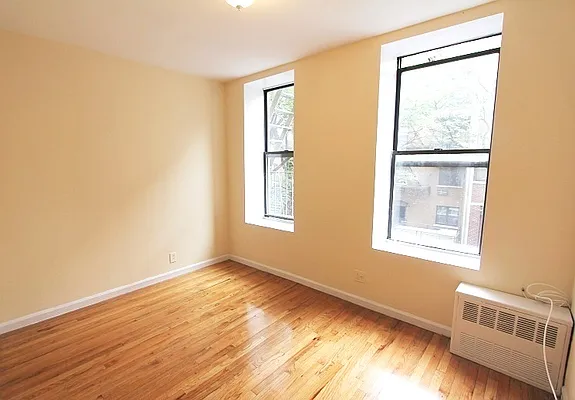 Rented by New York Residence | media 43