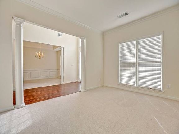 Living room/Office