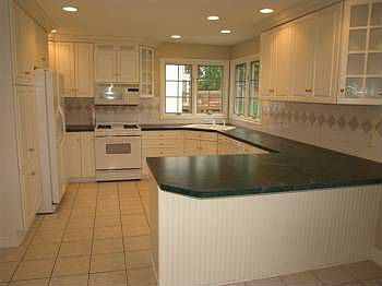 2nd image of 6820 Old Lantern Dr SE