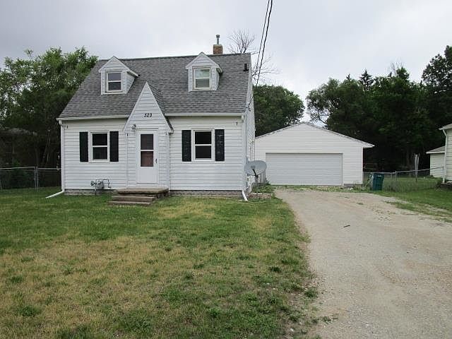 1st image of 529 E End Ave
