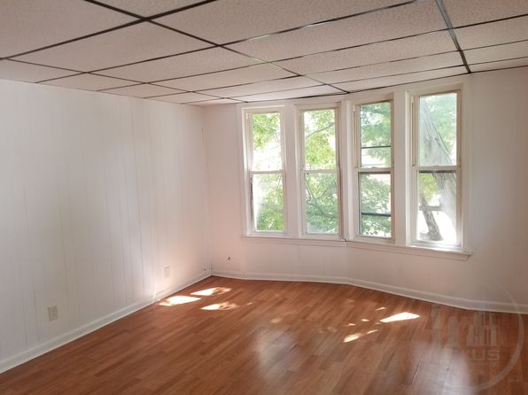 768 Main St #3
