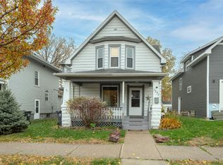 1551 C Ave NE, Cedar Rapids, IA 52402