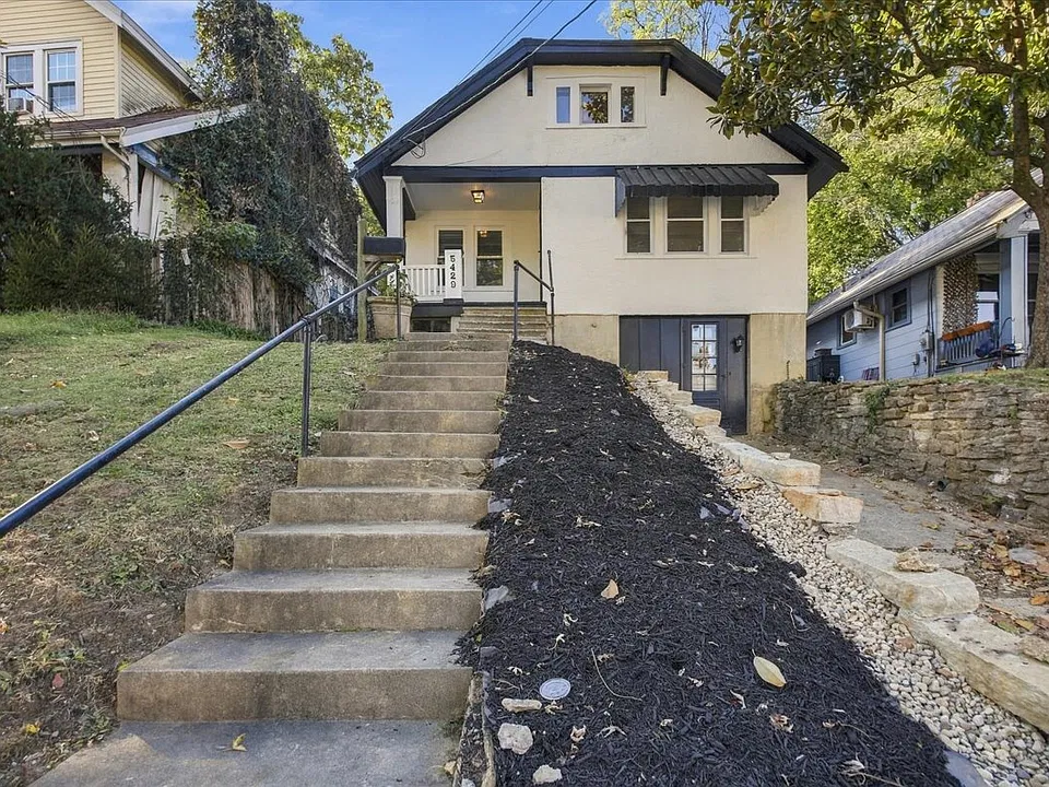 5429 Roseland Mound
